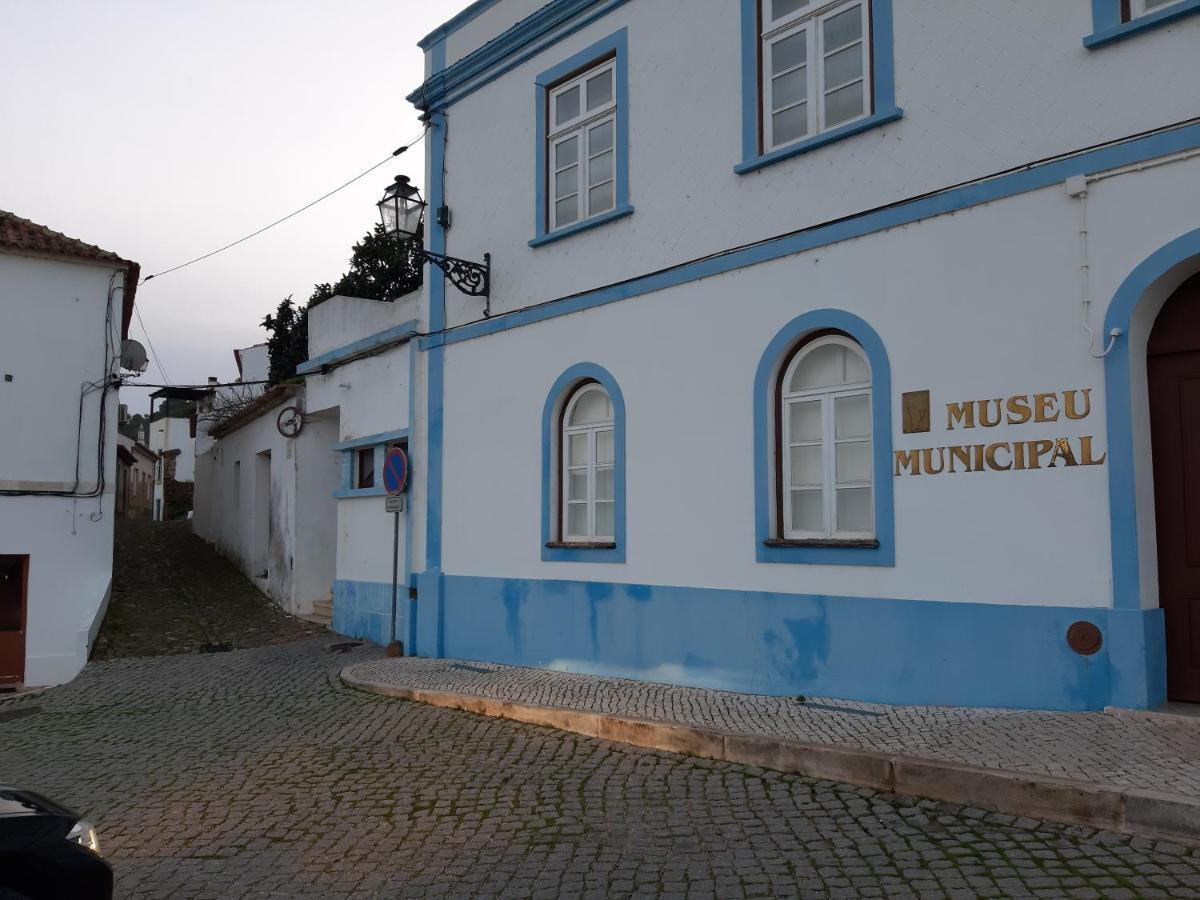 Casa Barbara - No Centro Historico De Aljezur Villa Eksteriør billede