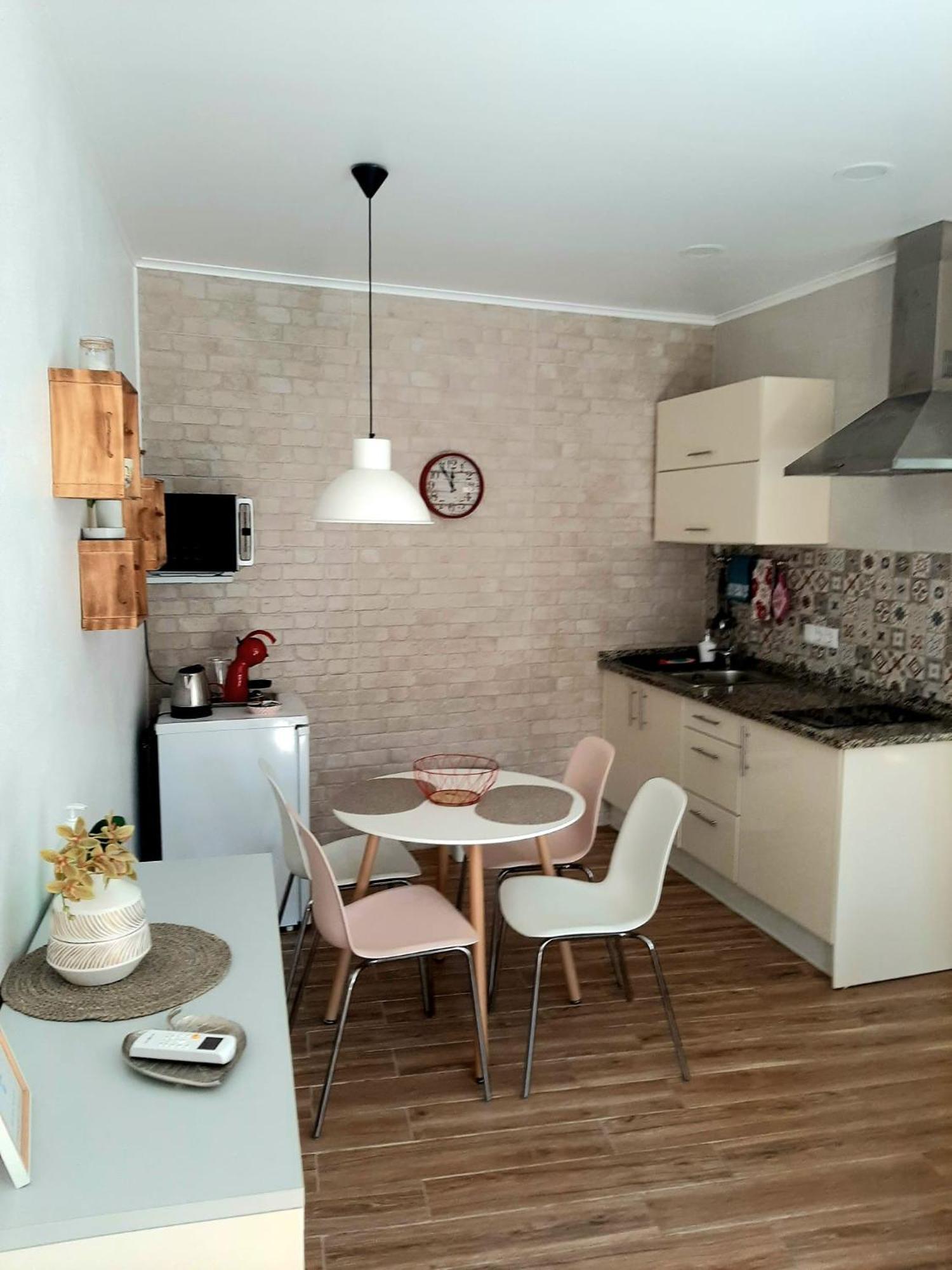Casa Barbara - No Centro Historico De Aljezur Villa Eksteriør billede
