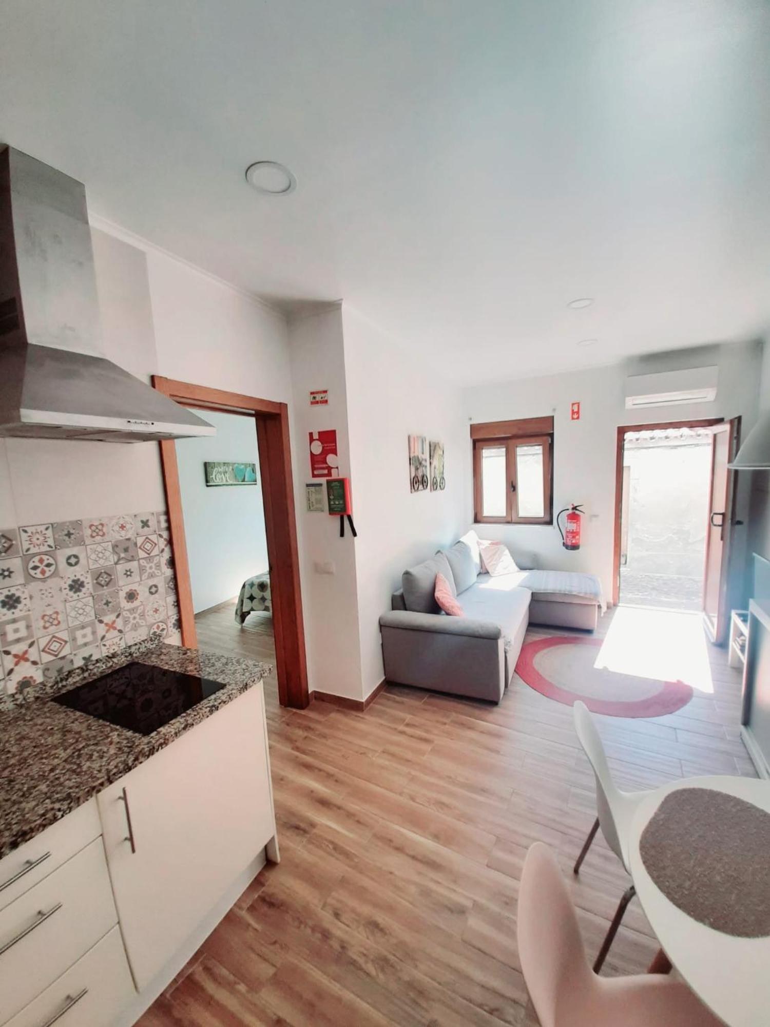 Casa Barbara - No Centro Historico De Aljezur Villa Eksteriør billede